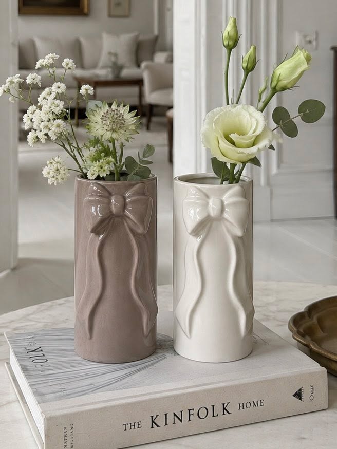 Vase med sløyfe - White