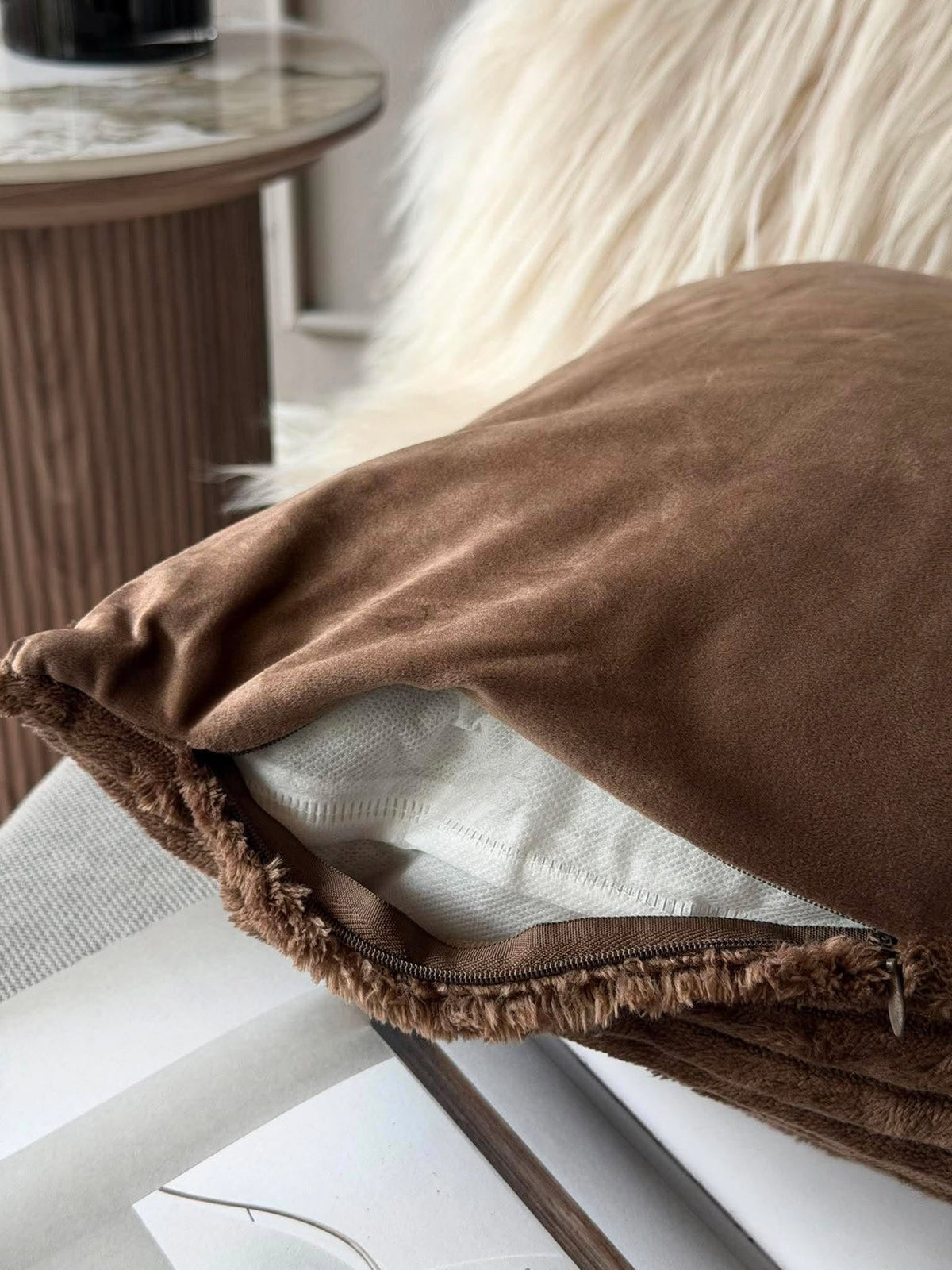 Pute med fyll 45x45 cm - Brown