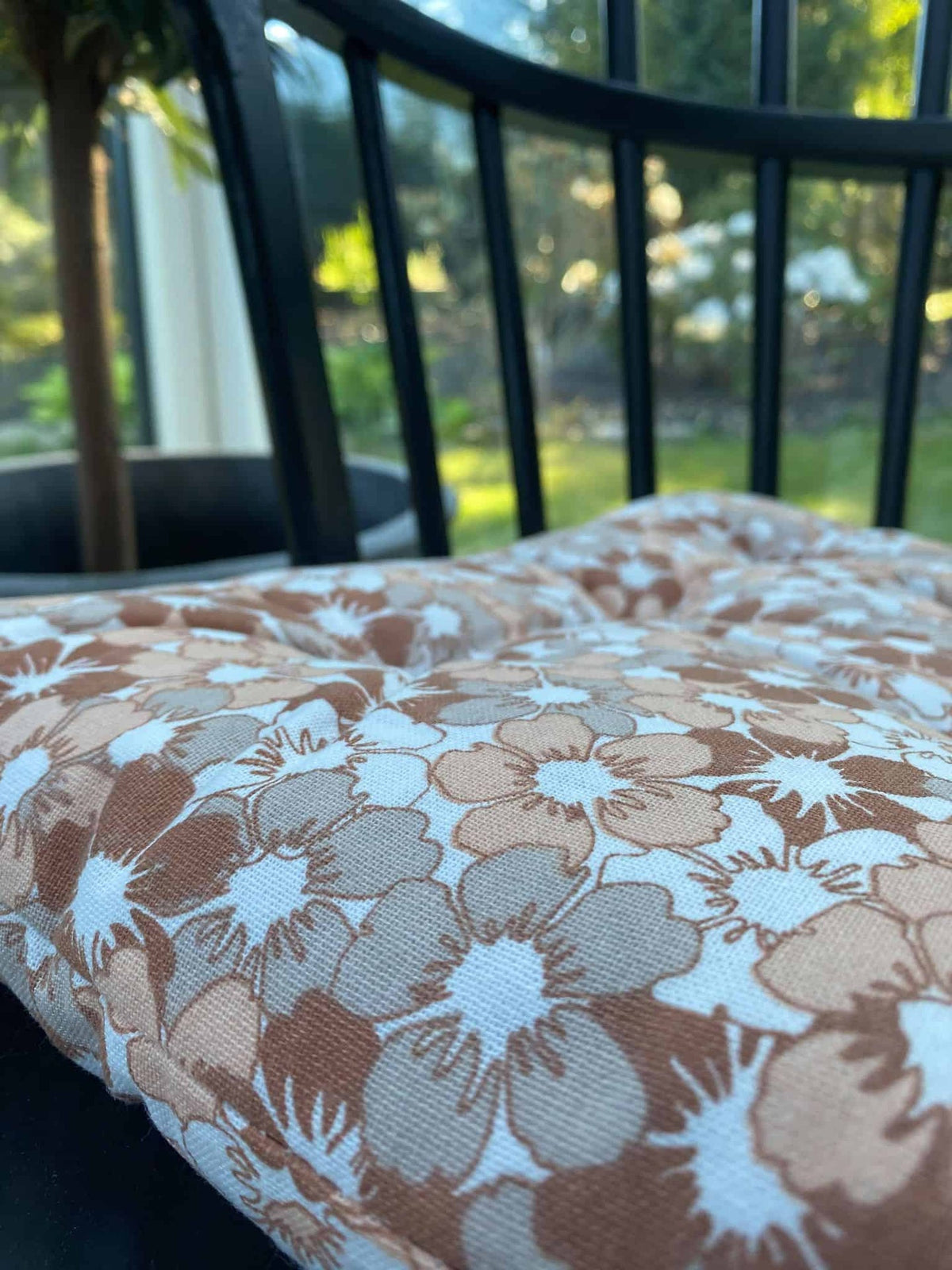 Futon hynde – Blomst i rustfarver 40×40 - VIAMAJA.DK