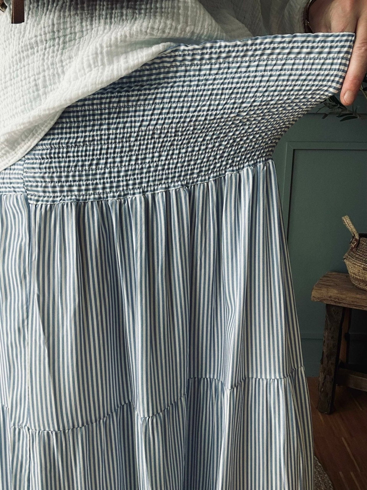 Nederdel med smock – Blå strib Small - VIAMAJA.DK