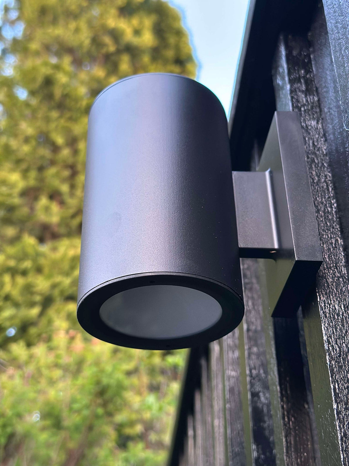 Vegglampe med solceller