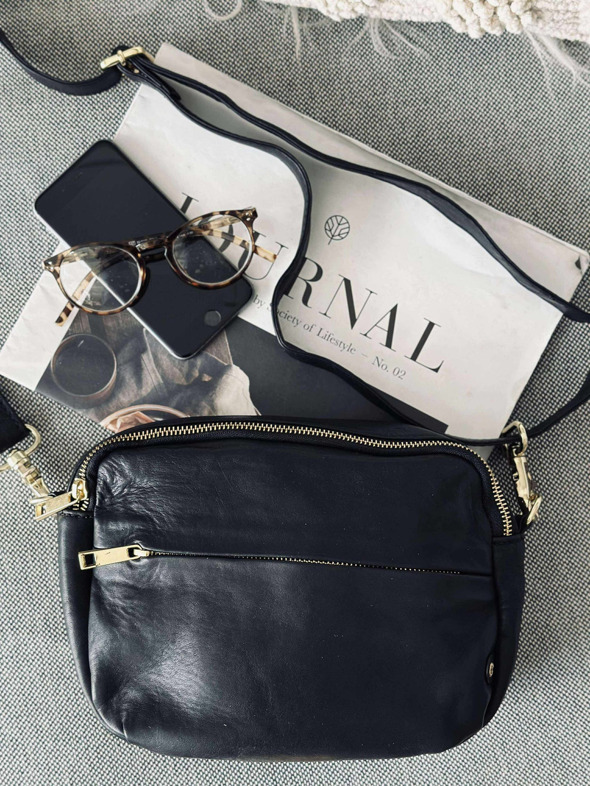 Crossover Mariam - Black / Gold
