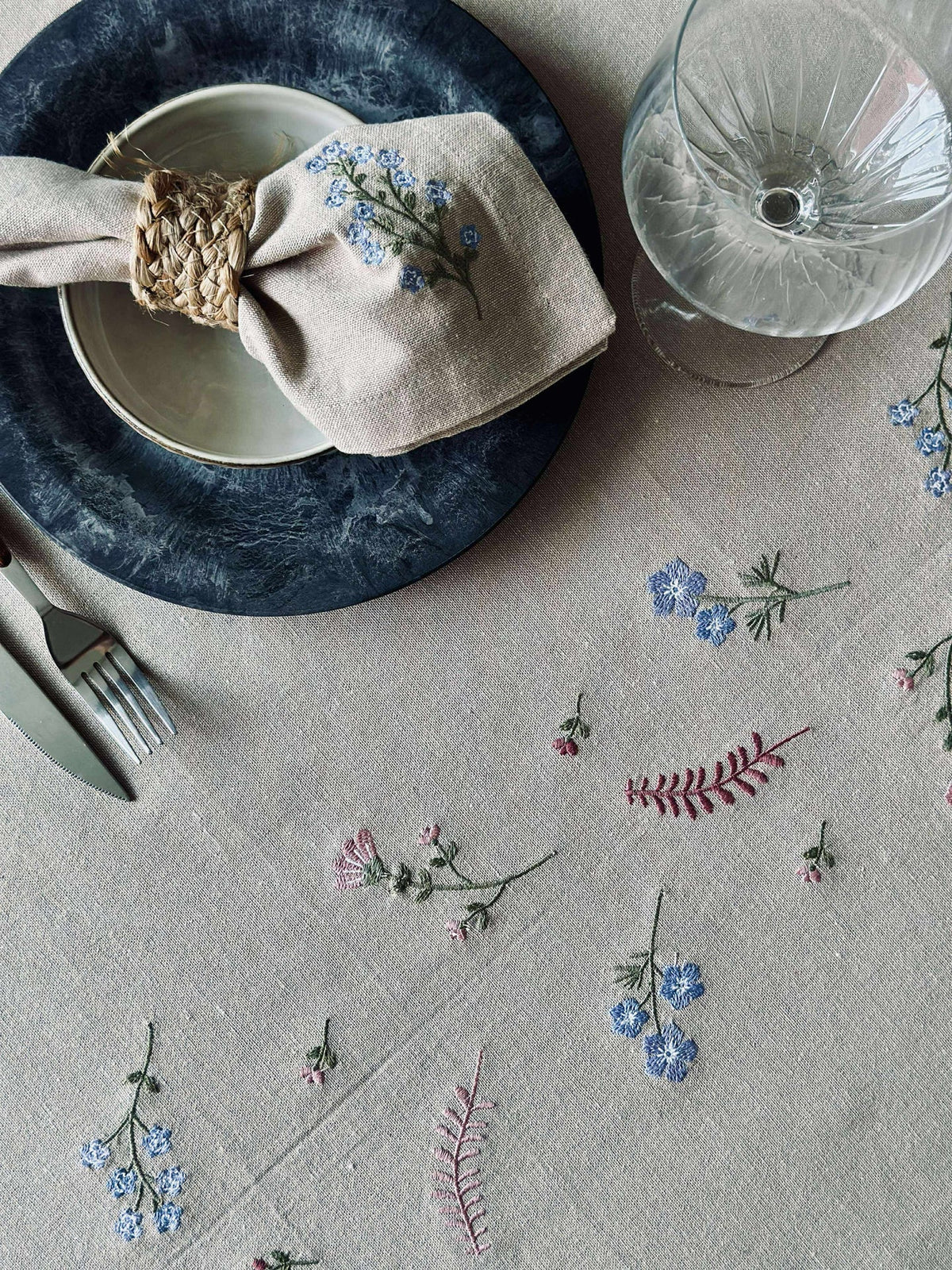 Duk flower broderi - Lin-look