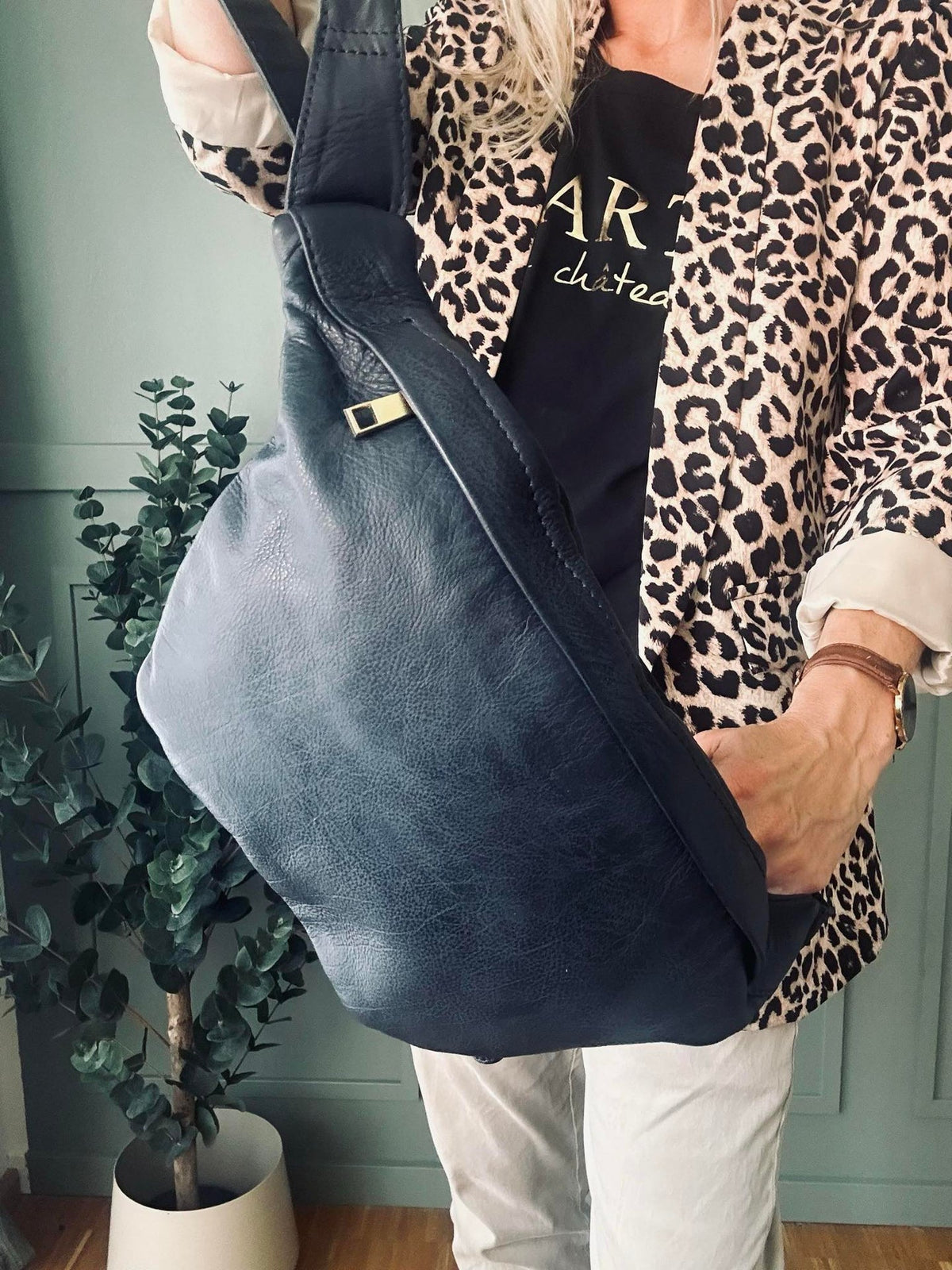 Cool Buffy Bumbag i smørmykt lær - Midnight Blue
