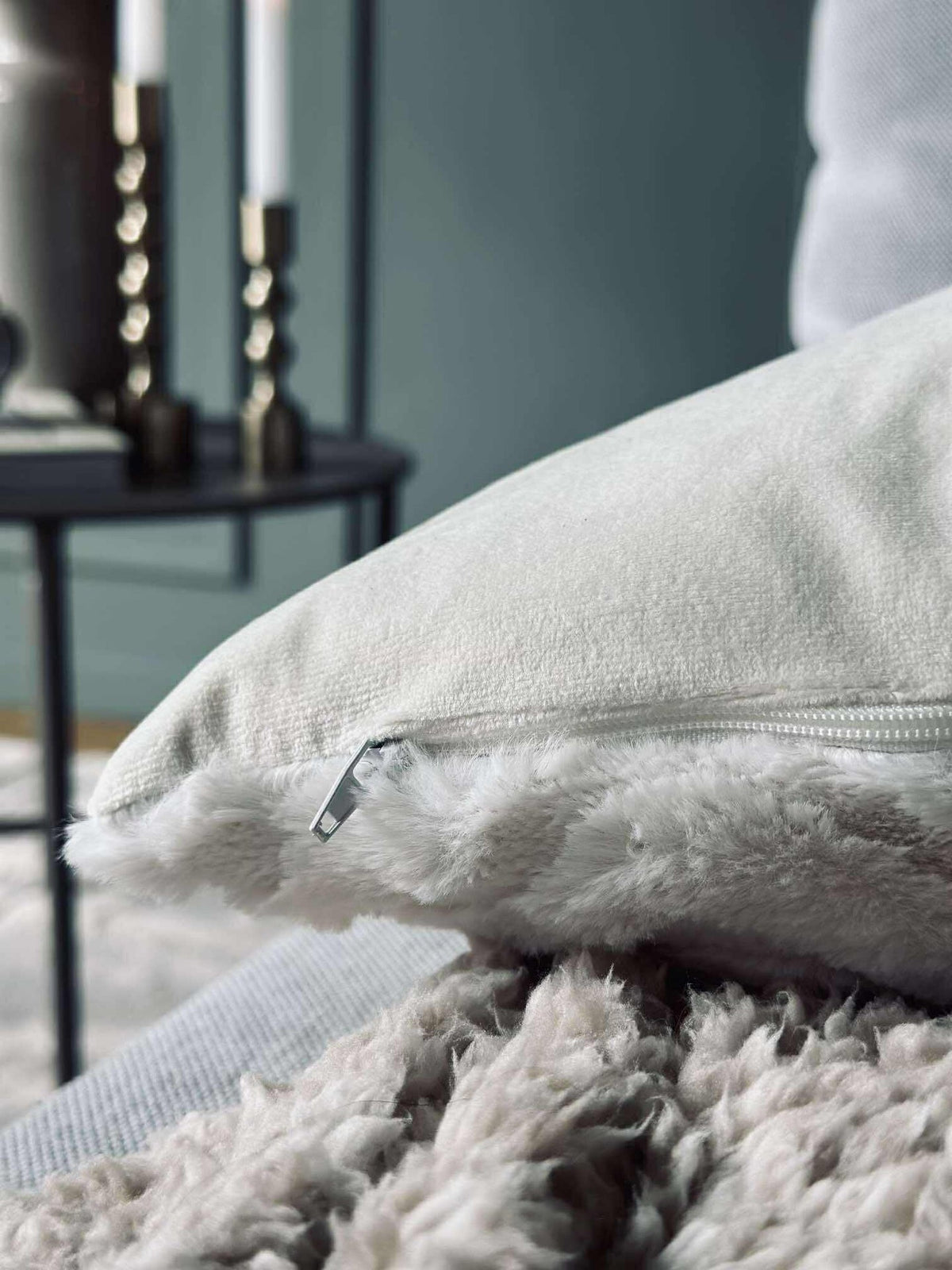 Pute med fyll - White