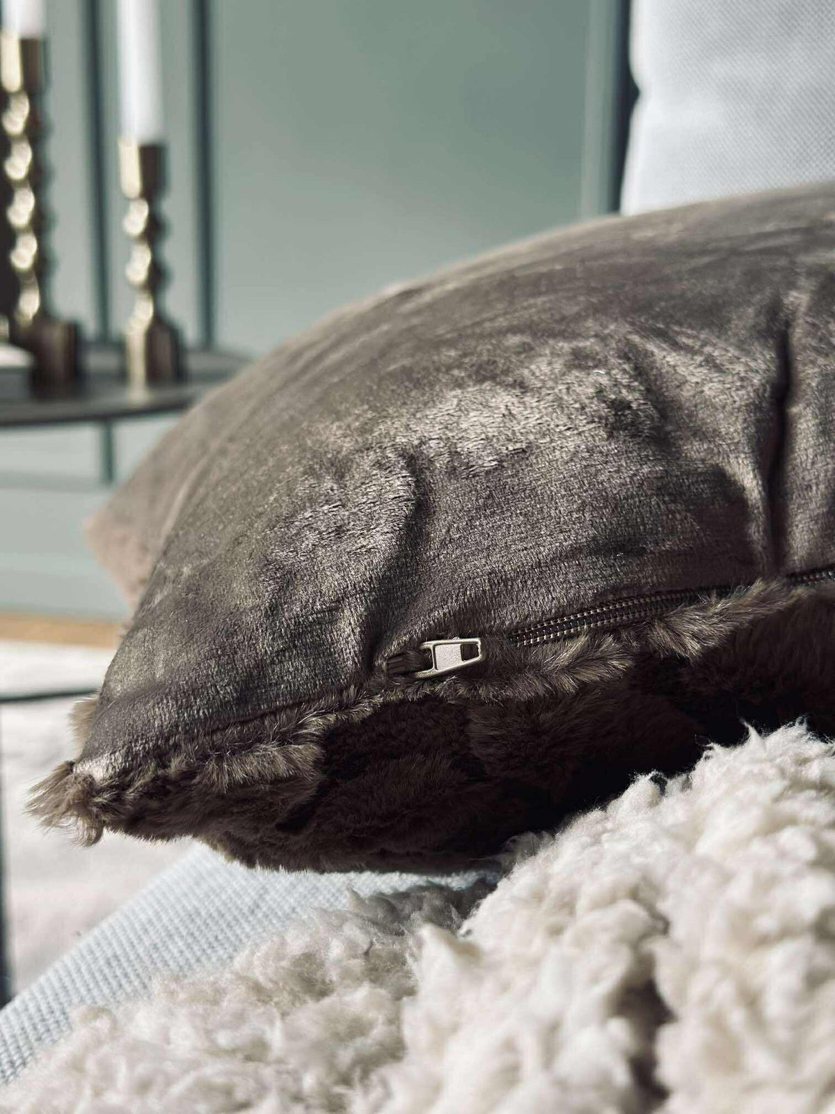 Pute med fyll - Brun