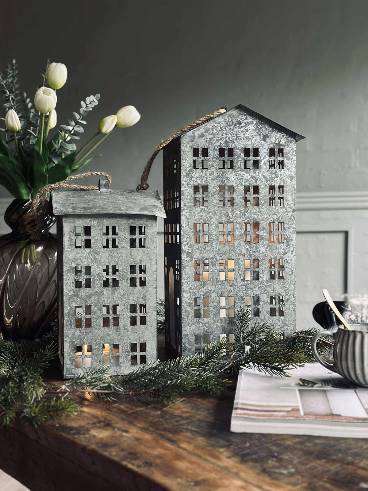 Lanterne Hus 30 cm.