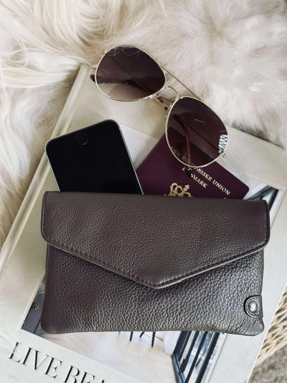 Lommebok Aura - Dark Taupe