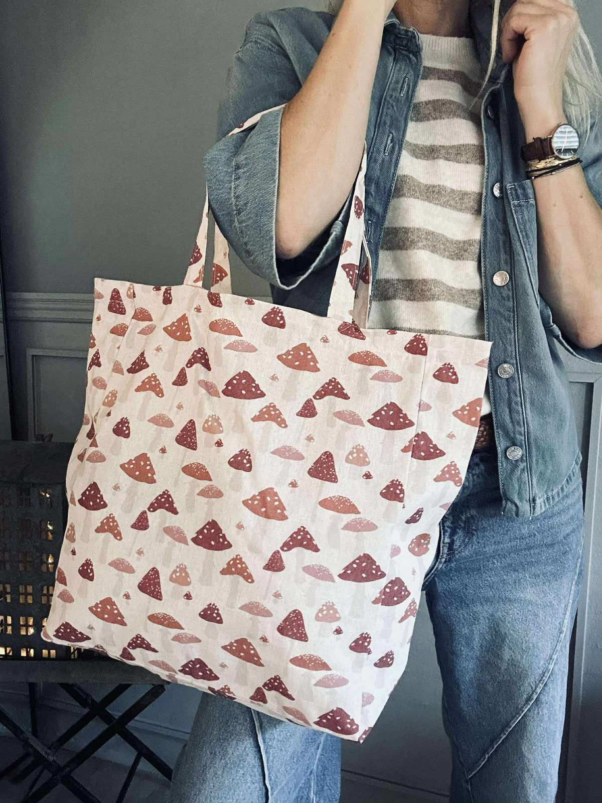 Shopper Forrest mushroom