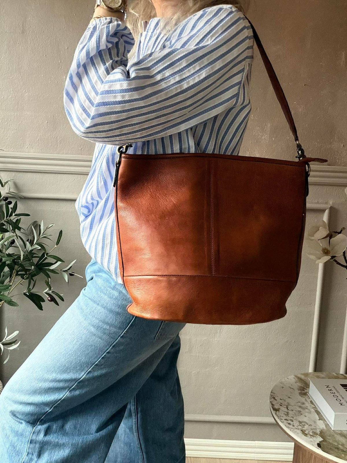 Skulderveske Nomi walnut