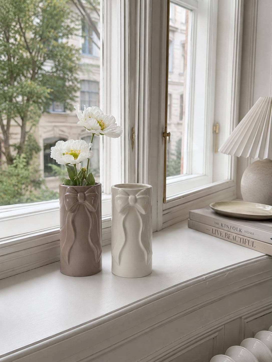 Vase med sløyfe - White