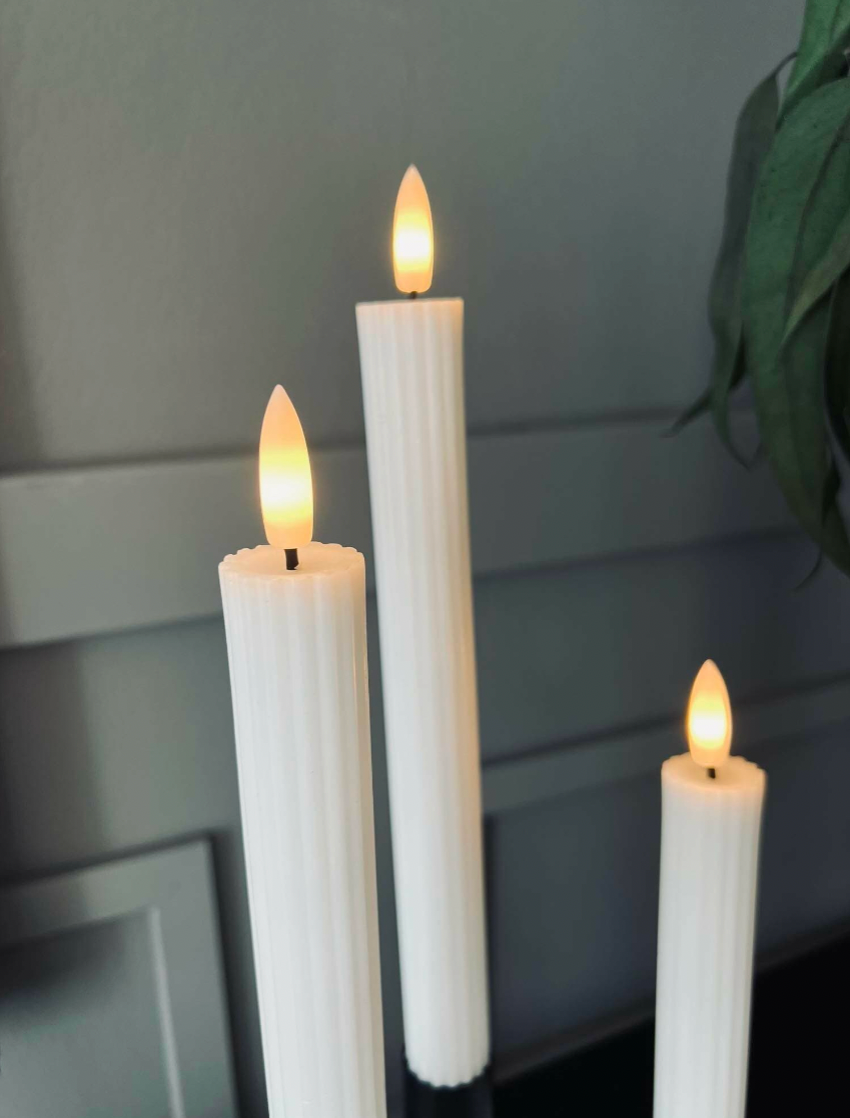 LED Kubelys med riller - 22 cm