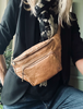 Belteveske i vintage-look - Camel