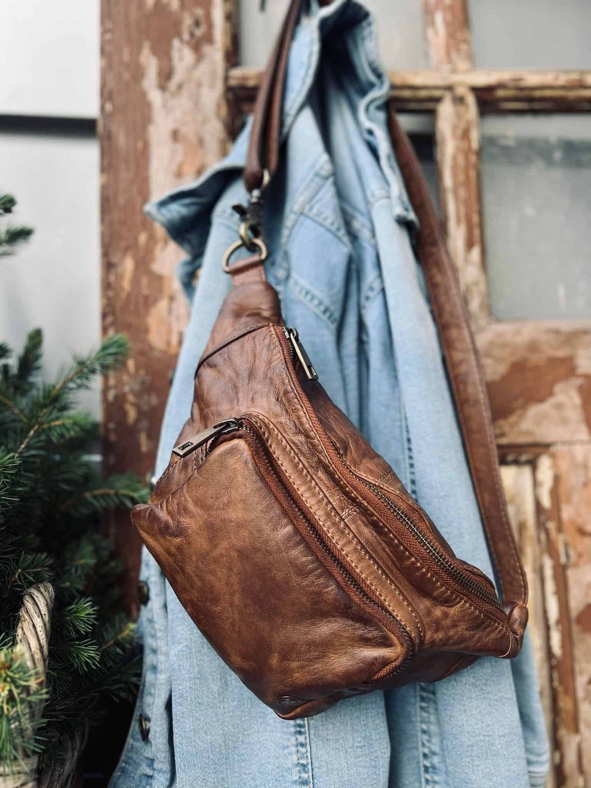 Bæltetaske CLASSY - Chestnut - VIAMAJA.DK