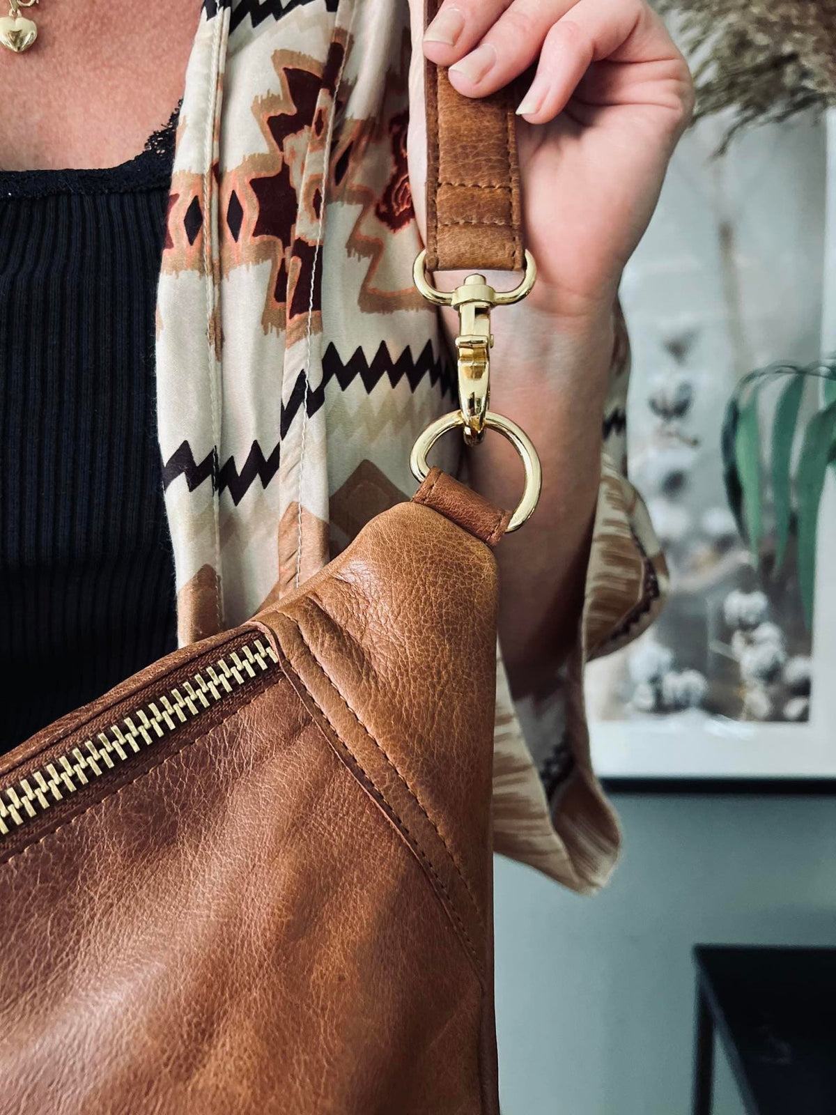 Bumbag EMILIA Walnut - VIAMAJA.DK