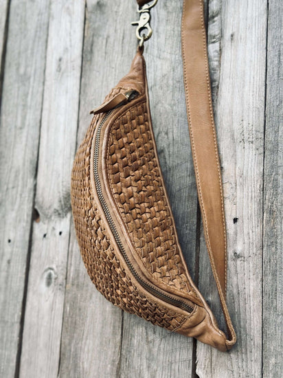 Bumbag flettet læder - Nature - VIAMAJA.DK