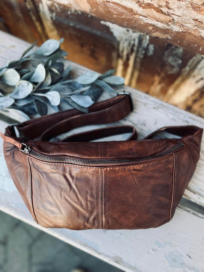 Bumbag JUNE - BIG Dark cognac - VIAMAJA.DK