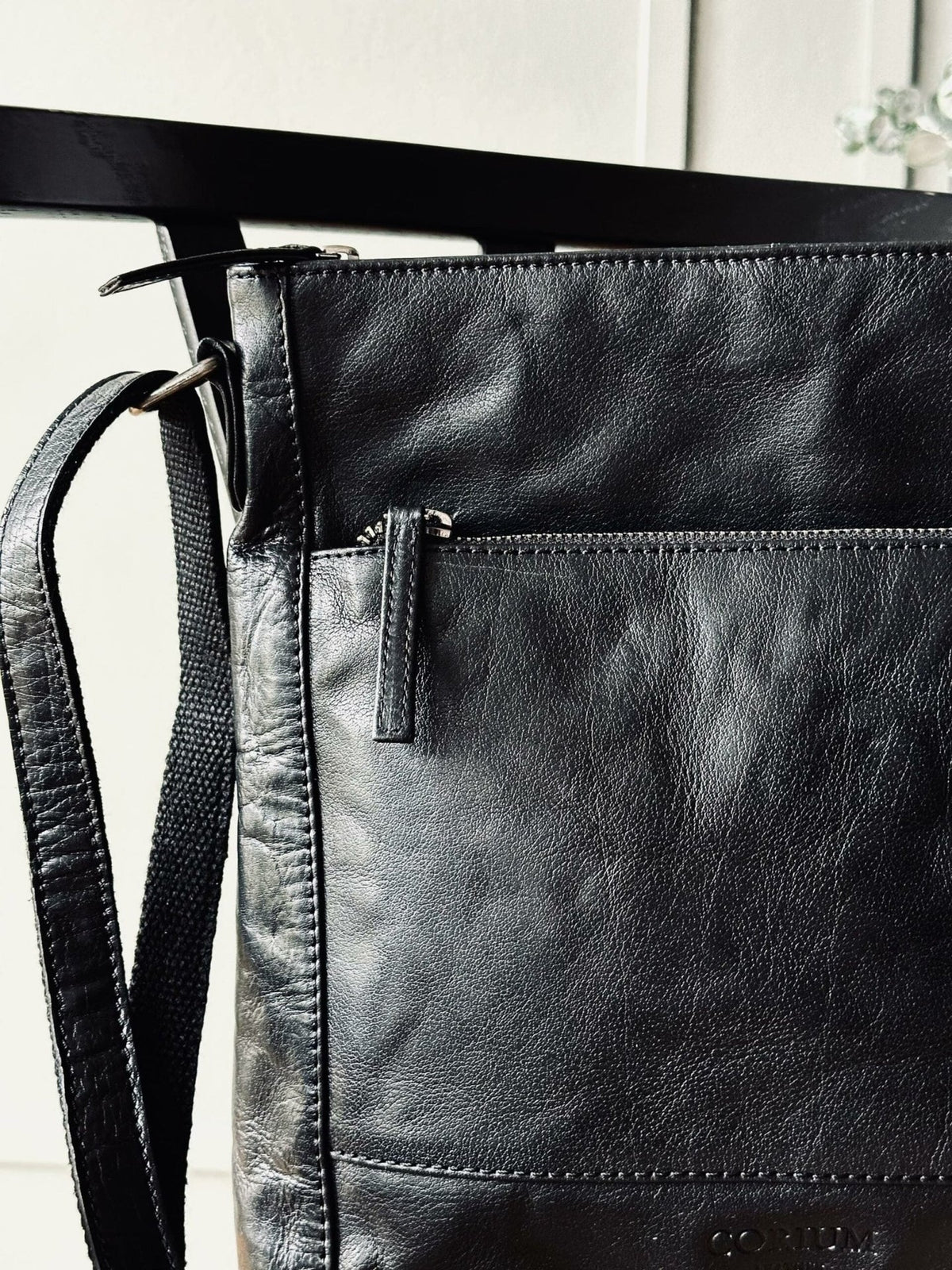 Crossbody Dina Black - VIAMAJA.DK