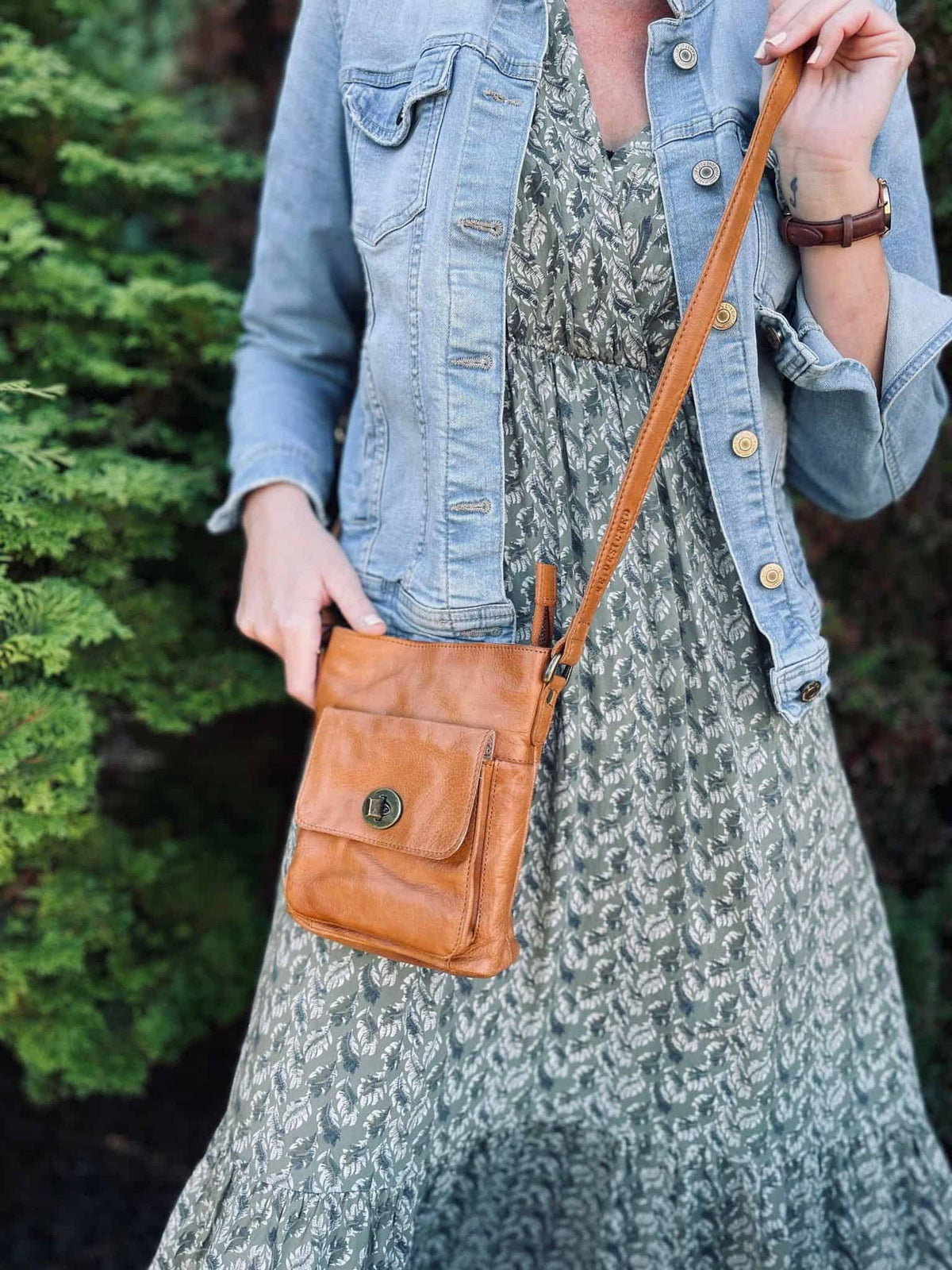 Crossbody MAY – Cognac - VIAMAJA.DK