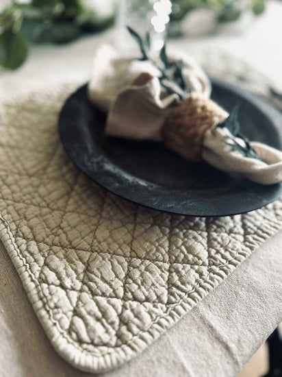 Dækkeserviet STONE-WASHED Quilt – Nature - VIAMAJA.DK