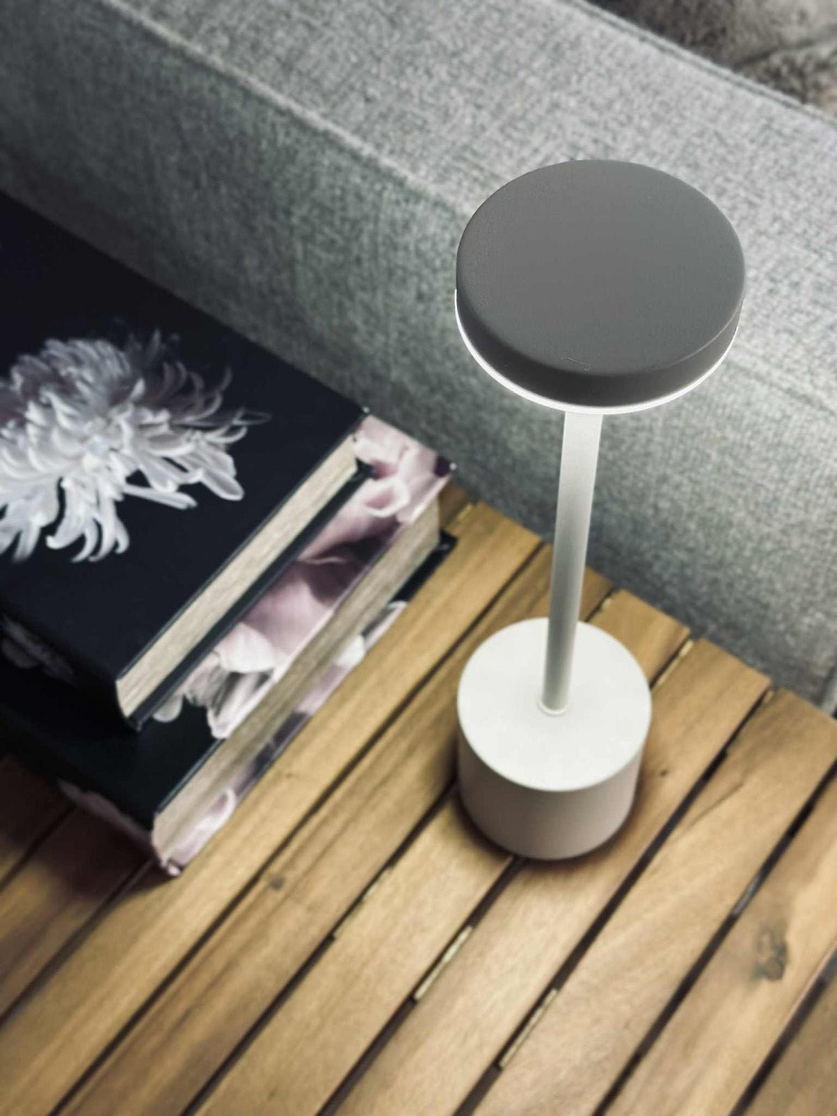 LED bordlampe KELLY Krem - oppladbar