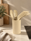 Kjøkkenredskaper i holder - Latte