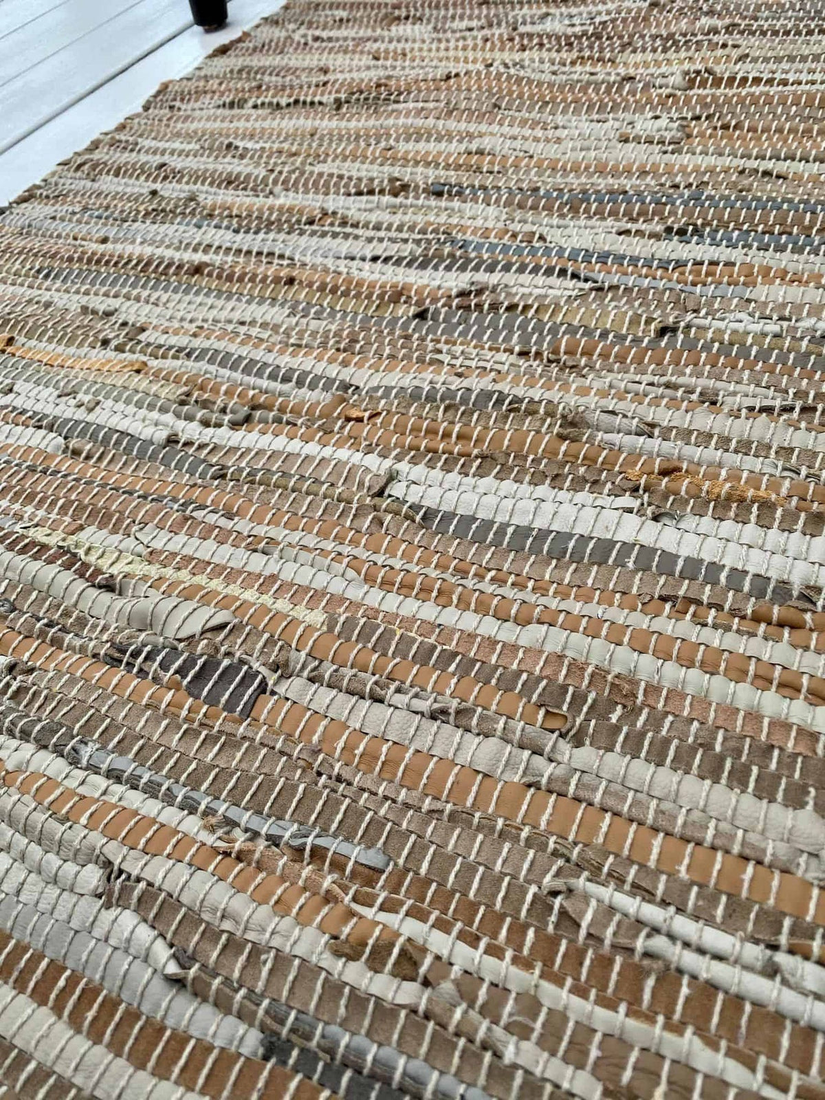 Gulvtæppe i skind – Natur 60x90 - VIAMAJA.DK