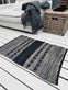 Gulvtæppe i skind – Sort mønster – 60x90cm - VIAMAJA.DK