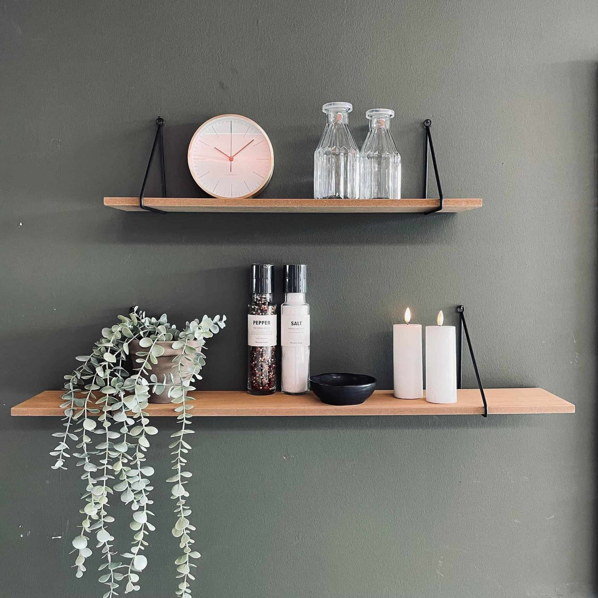 Hylde i træ og metal - 60cm - VIAMAJA.DK