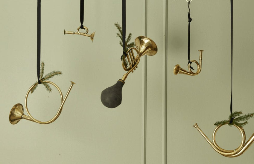 Jule Trompet med bot / Guld metal - 40cm - VIAMAJA.DK