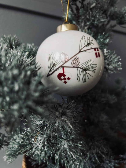 Julekugler i porcelæn - Sæt af 2 stk - VIAMAJA.DK