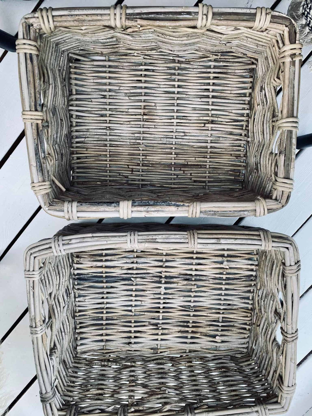 Kurv / kasse i kraftig rattan - Lille - VIAMAJA.DK