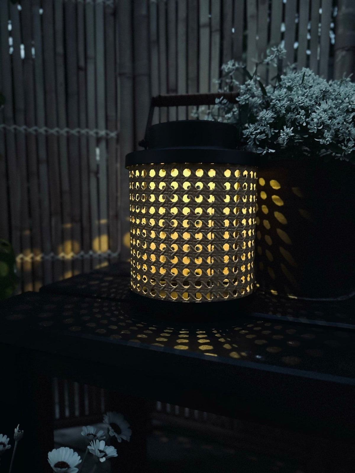 Lanterne LIMA med solceller - VIAMAJA.DK