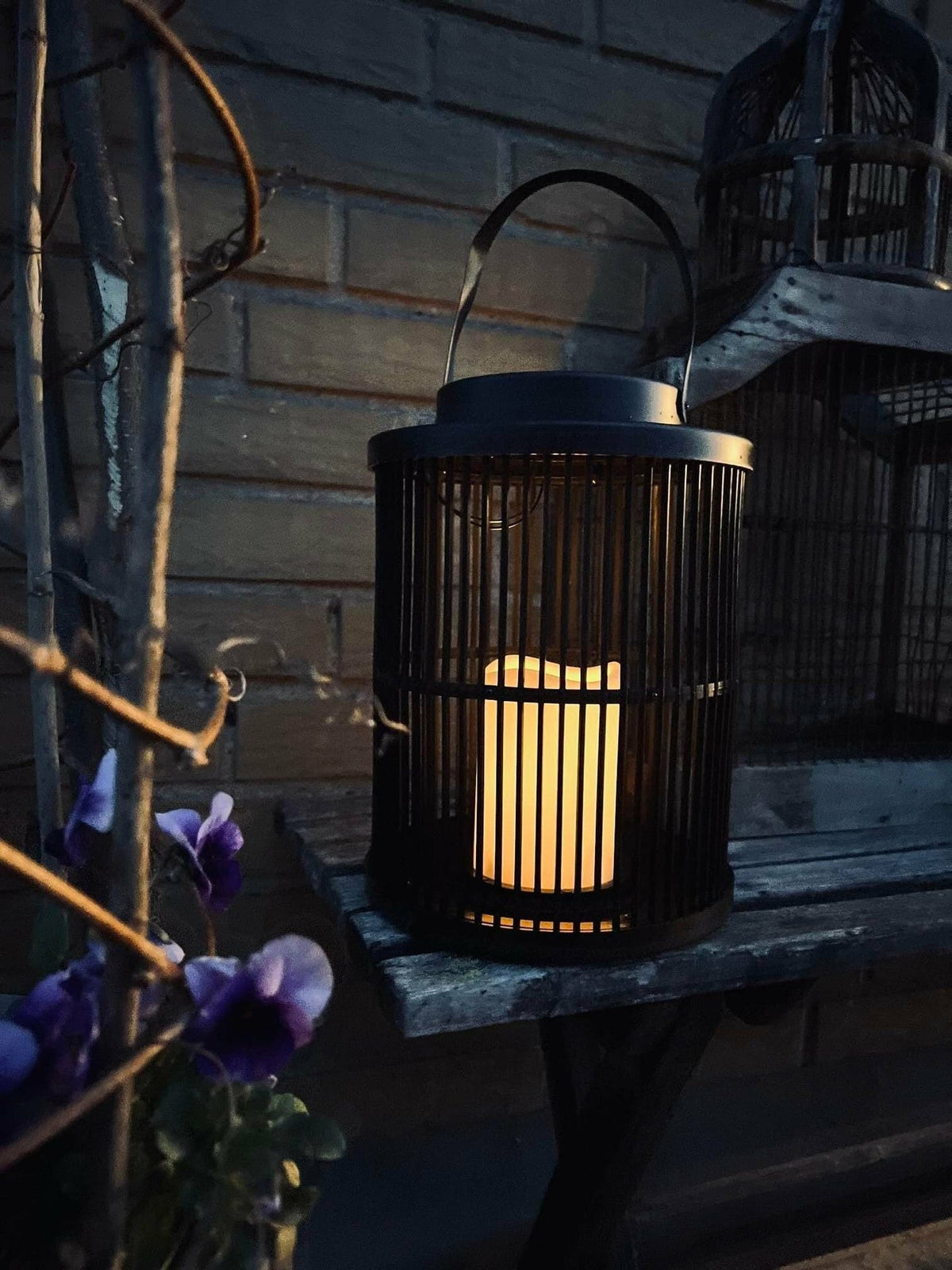 Lanterne med solceller - Black design - VIAMAJA.DK