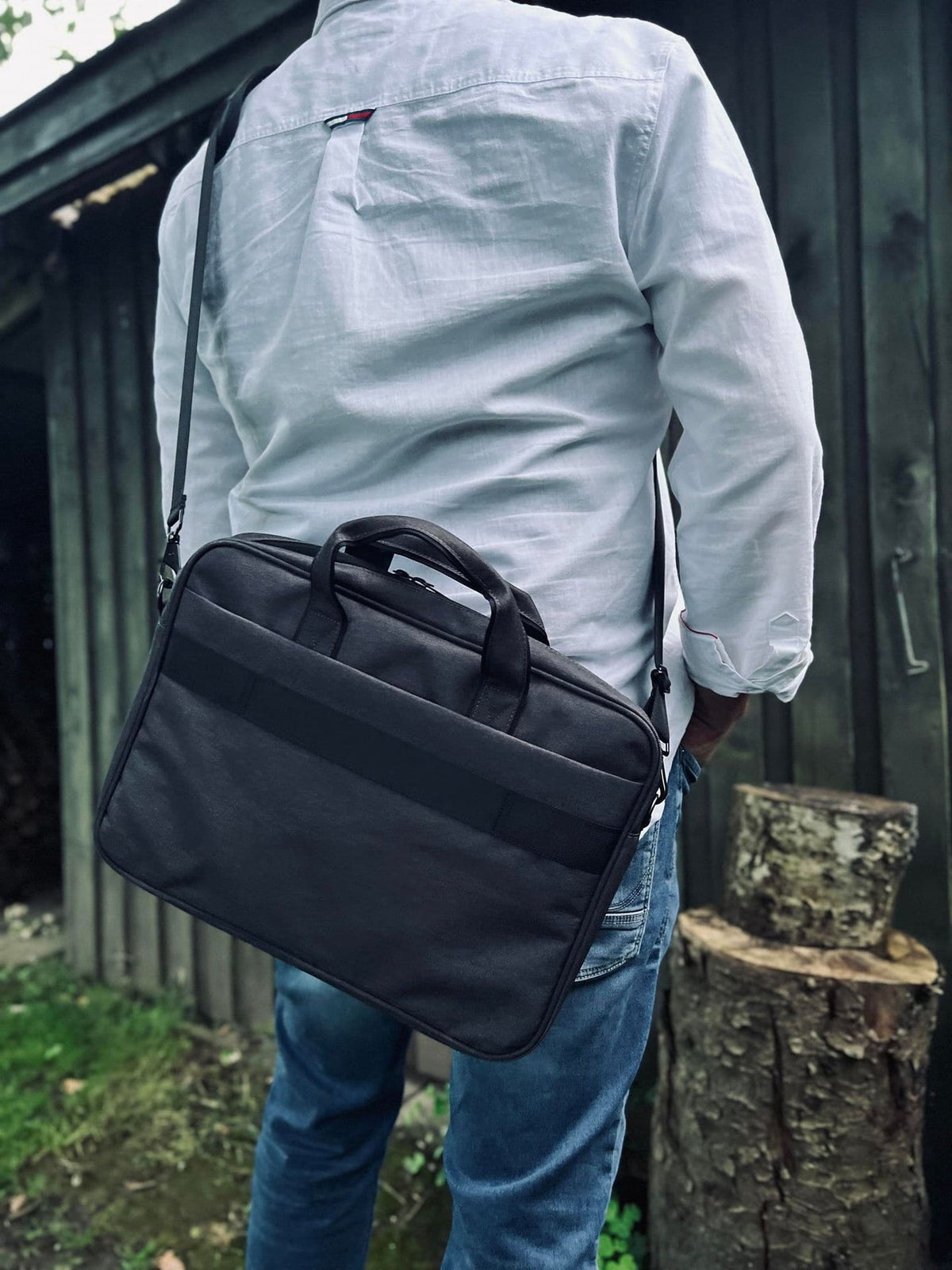 Laptoptaske Grå - Genanvendt plastflasker - VIAMAJA.DK