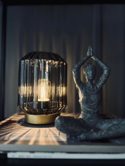 LED Lampe i røgfarvet glas - 2. Sortering - VIAMAJA.DK