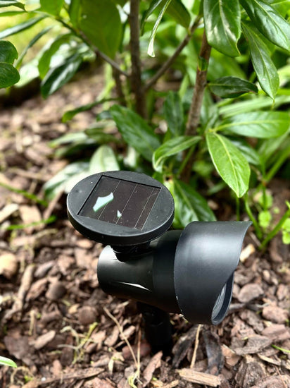 Solcelle lampe med jordspyd - Justerbar - VIAMAJA.DK