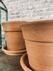Terracotta-sett med underskåler - Bred kant