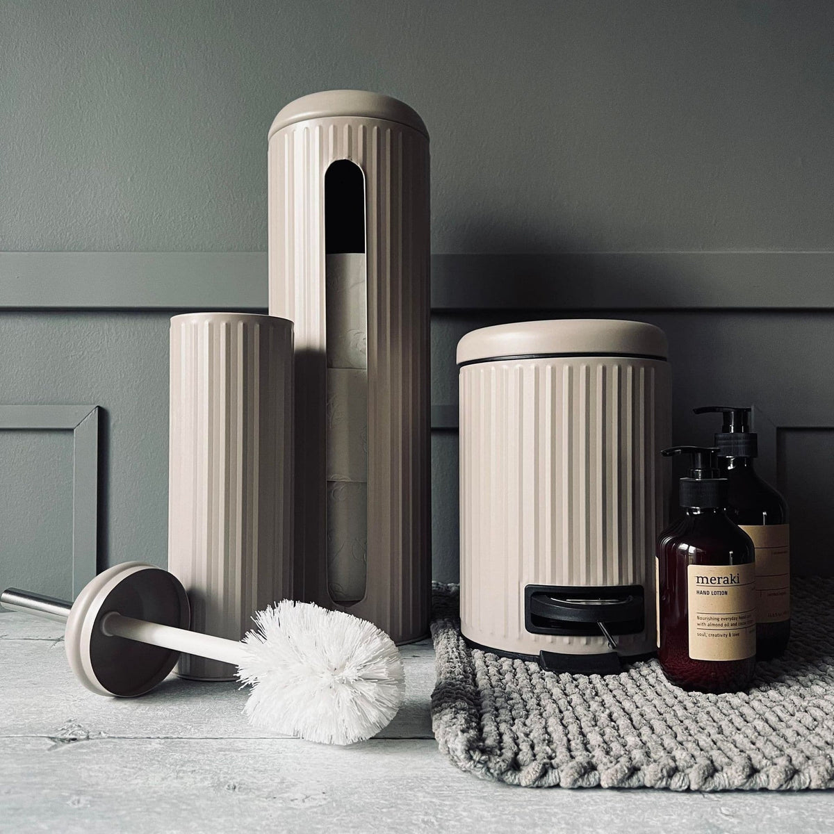 Toilet sæt med 3 dele - Beige - DEMO - VIAMAJA.DK
