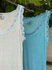 Topp med blonde – Daily Soft blue