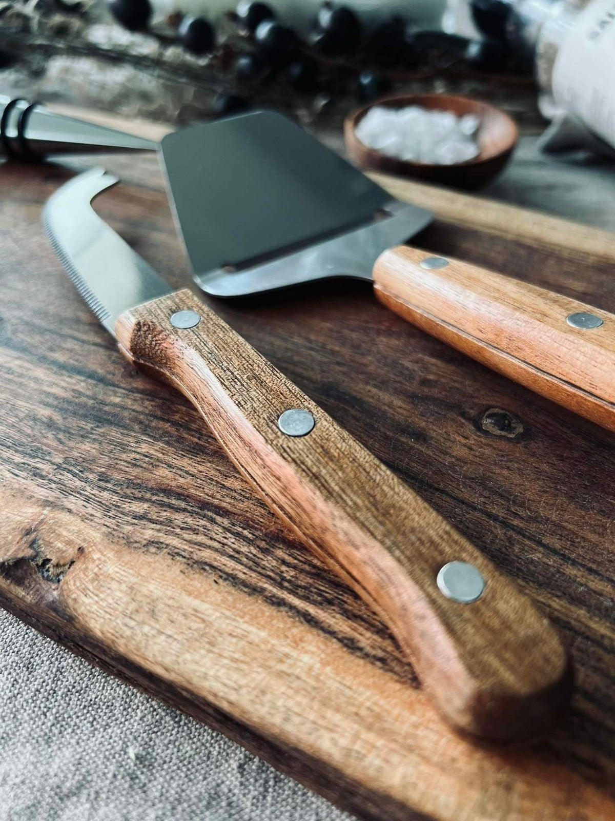 Vin og oste sæt - Oplukker og knive - VIAMAJA.DK